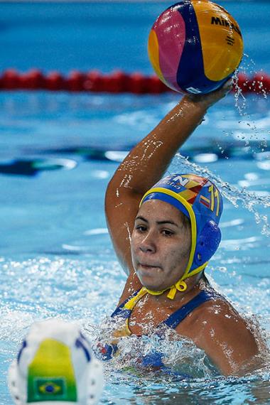 Dulce Hernandez from Venezuela faces off Brazil in the Lima 2019 women’s preliminary competition held at the Villa María del Triunfo venue