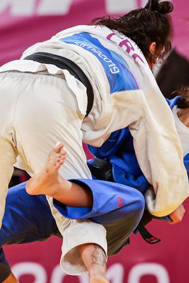 Karen León de Venezuela y Diana Brenes de Costa Rica se enfrentan en categoría femenino -78 kg de Judo, en los Juegos Lima 2019 en la Villa Deportiva Nacional – VIDENA