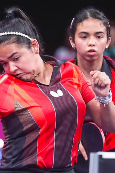 La dupla puertorriqueña, Adriana Díaz y Melanie Díaz, vence a sus rivales brasileñas en la semifinal de tenis de mesa de dobles femenino, en los Juegos Lima 2019, en la Villa Deportiva Nacional - VIDENA