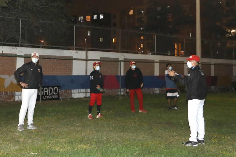 Leyenda de Softbol, Jesús Echarte, dirige a Perú y apunta a clasificarlo a su primer mundial