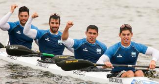 Argentinian canoe wins gold medal