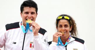 Cristopher Martínez y Claudia Suárez enorgullecen al Perú con el oro en frontón peruano en los Juegos Lima 2019 en el Complejo Deportivo Villa Maria del Triunfo