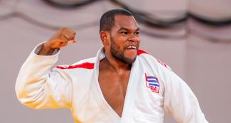 Andy Granda de Cuba celebra victoria contra David Maura de Brasil en semifinal de judo hombres +100kg, en los Juegos Lima 2019, en la Villa Deportiva Nacional – VIDENA.