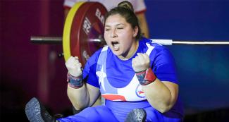 Maria Ortiz de Chile celebra luego de exitoso levantamiento de pesas en competencia de Para powerlifting mujeres -73 kg en Lima 2019 en la Villa Deportiva Nacional – VIDENA
