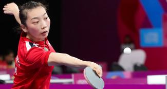 Yue Wu from the USA vs. Adriana Diaz from Puerto Rico at the Lima 2019 women’s table tennis final held at the National Sports Village – VIDENA.