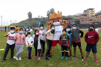 Niños venezolanos refugiados en Perú participan en mini olimpiada en sede Legado de Villa María del Triunfo