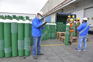 Covid-19: Proyecto Legado entrega nueva carga de dos mil cilindros de oxígeno a nivel nacional