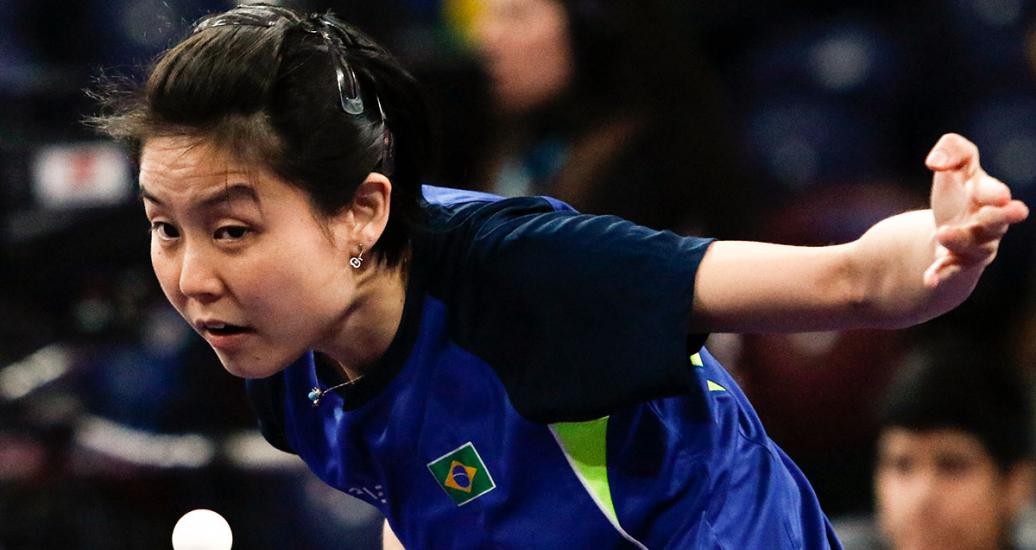 Jessica Yamada de Brasil se enfrenta a deportistas mexicanas en tenis de mesa, en los Juegos Lima 2019 en la Villa Deportiva Nacional – VIDENA