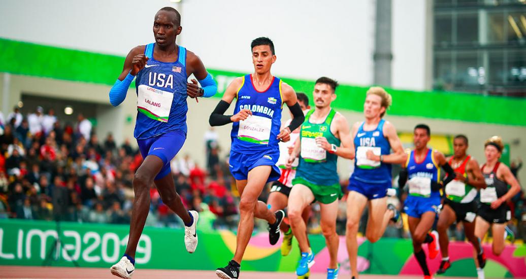 Lawi Lalang from the USA leading the Lima 2019 men’s 10,000m athletics event at the National Sports Village (VIDENA)