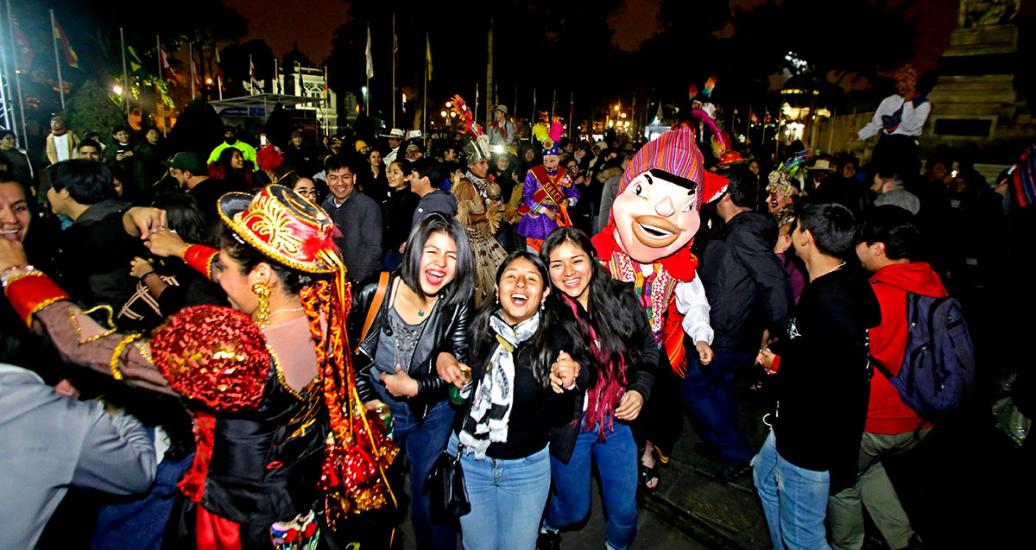Una multitud celebra en evento cultural del Culturaymi del día 10 de agosto en Lima 2019
