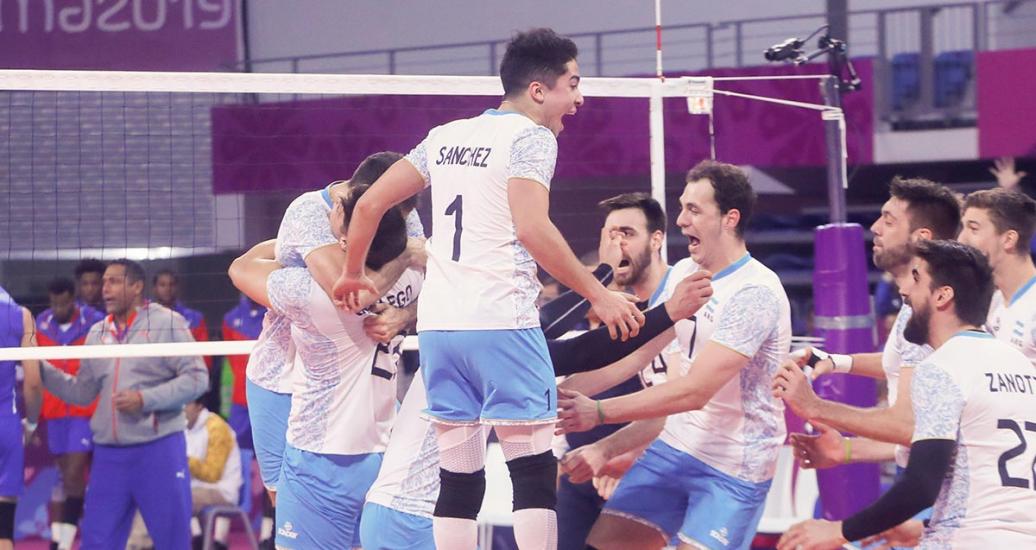 Los cubanos no pudieron contra argentina y este salió llevándose la medalla de oro a casa, en el último partido de vóleibol masculino de los Juegos Lima 2019.