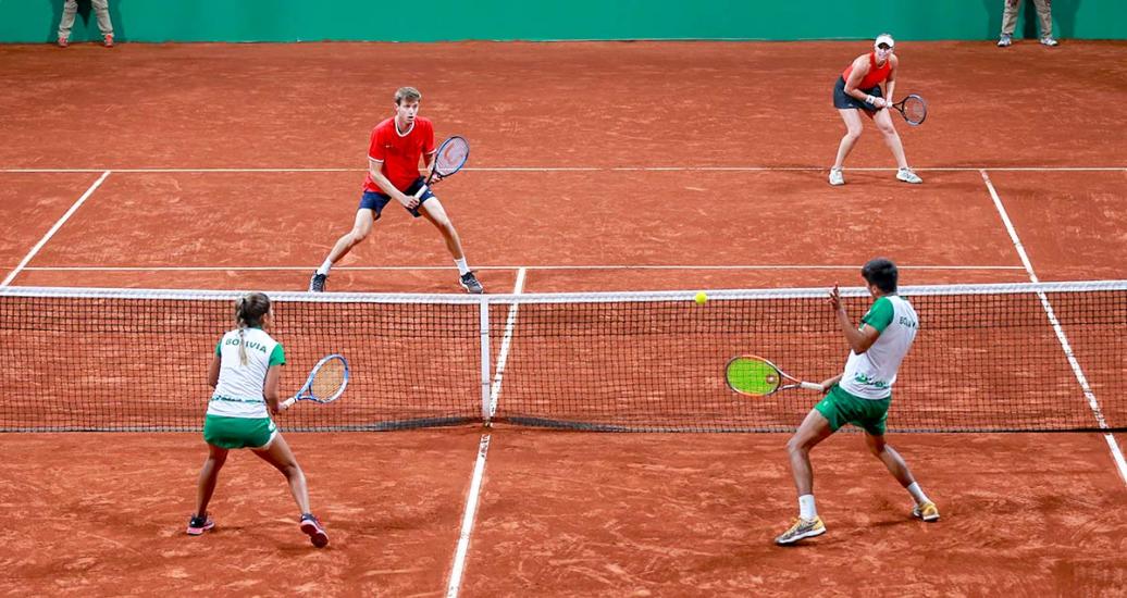 Bolivia and Chile faced off in mixed doubles at the Lawn Tennis Club.